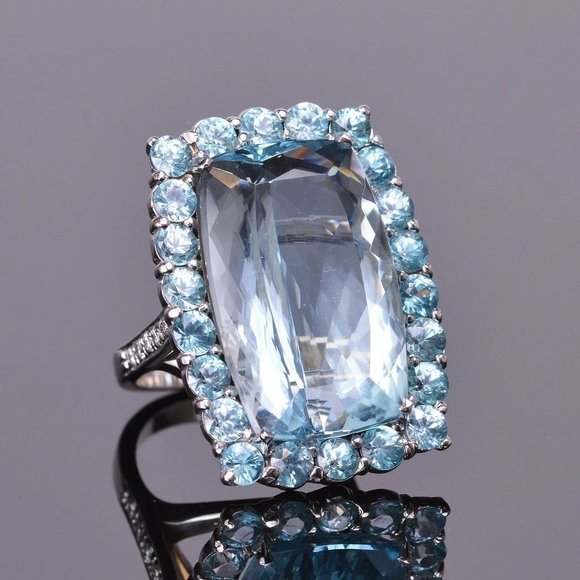 🌸 Refine Thin Super Large Pure Light Blue Zircon Rings for Women, MARR9218 - Picture 1 of 5